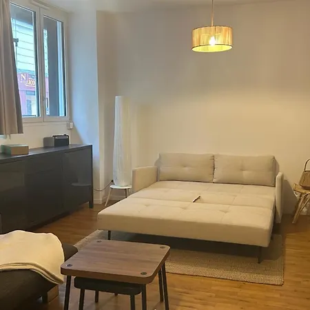 Apartment Grand Avec Patio A 14eme